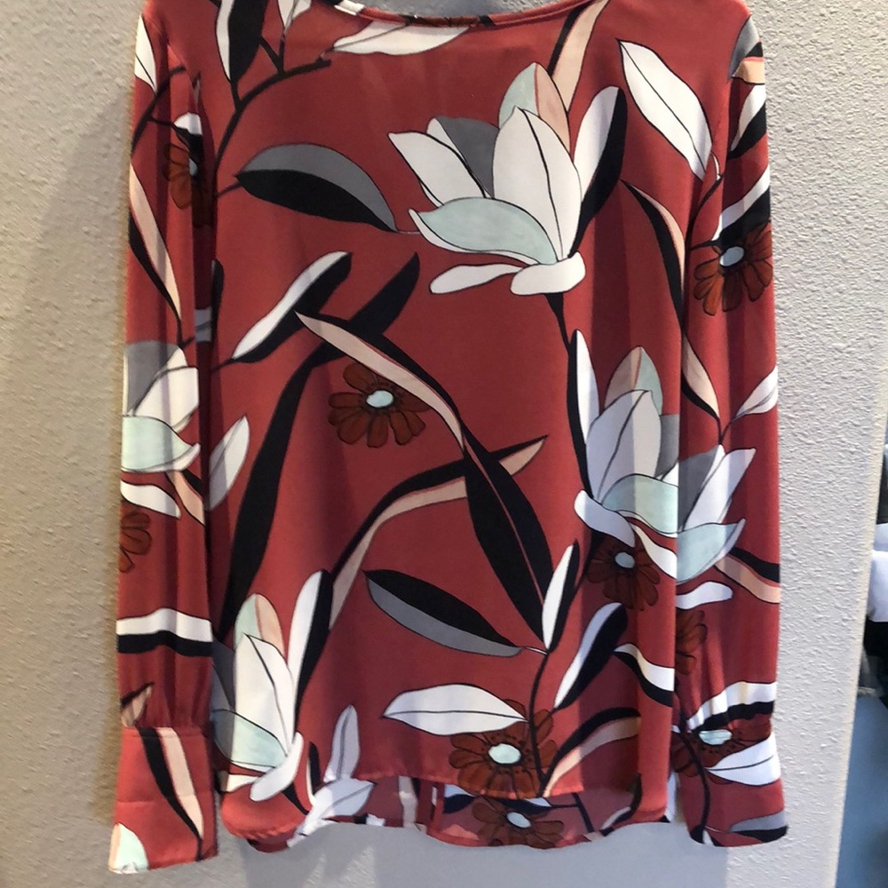 Light weight Ann Taylor Blouse